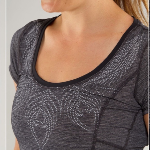 Lululemon Run: Silver Bullet Short Sleeve Tech - Picture 6 of 9